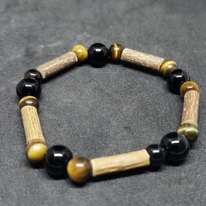 Tigers eye, black agate, hazelwood bracelet
